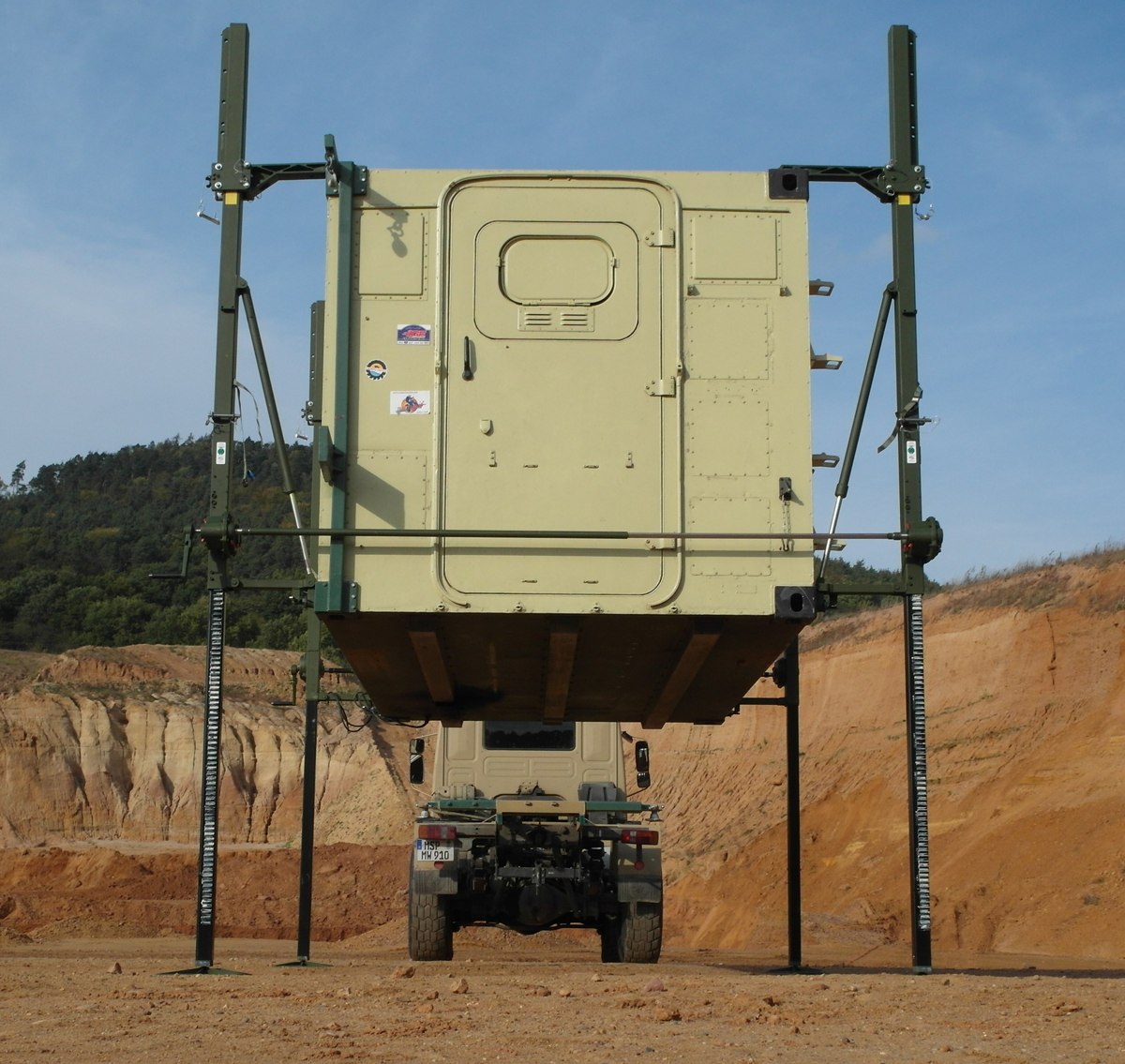 High Lift and Leveling Systems CDK Mobile